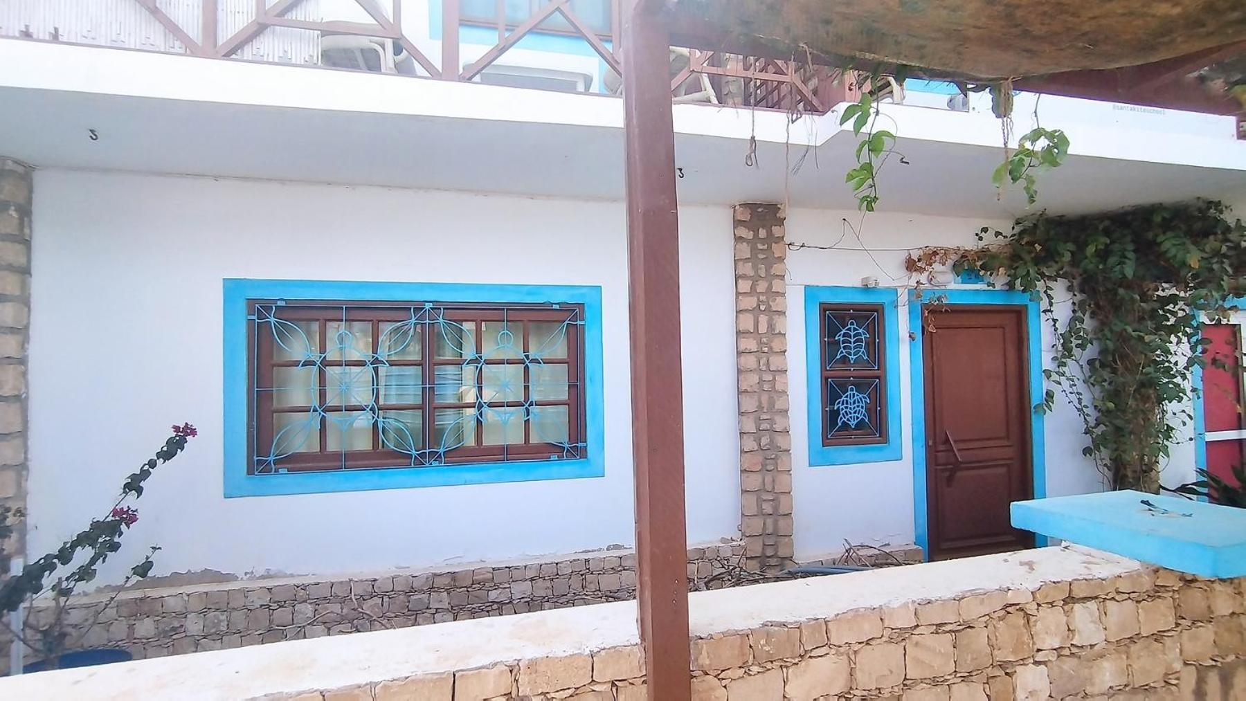 Pensao Alcinda Bettencourt 100 Meters To The Beachfront Santa Maria Exterior foto